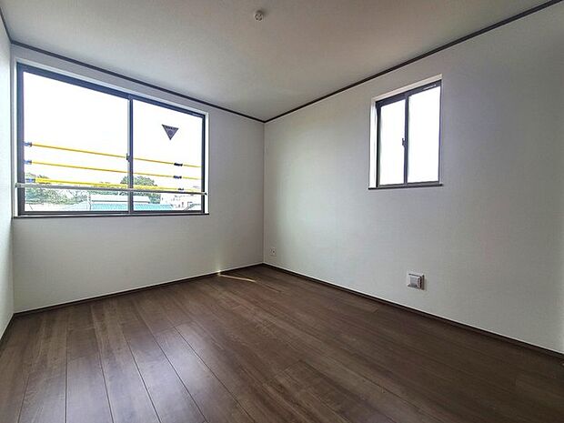 2面採光を確保した明るい室内は、爽やかな風を感じる居心地の良い空間です。