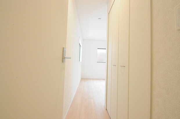 収納豊富な間取りで家の中がスッキリ片付きそうです。 