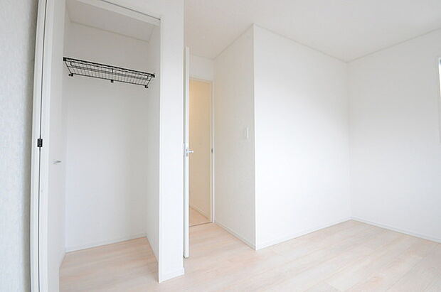 収納豊富な間取りで家の中がスッキリ片付きそうです。 