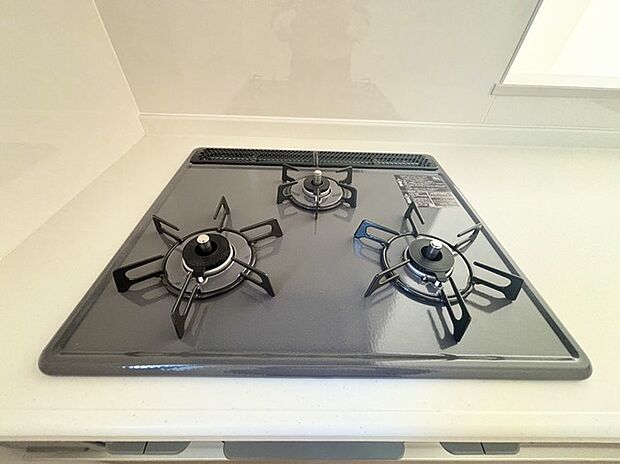 お料理の幅が広がる3口コンロ