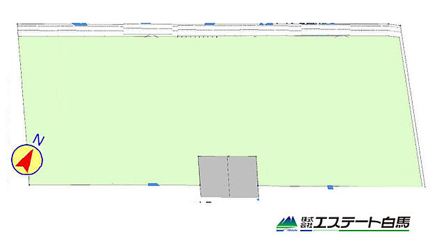 カースペース4台駐車可能です。(車種による)