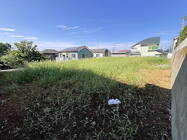 南側4m道路に面した整形地です。