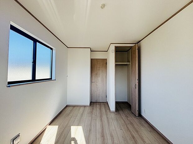 収納豊富な間取りで家の中がスッキリ片付きそうです。 