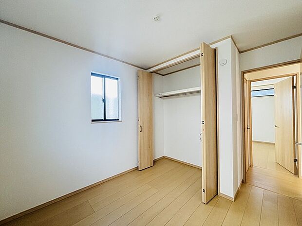 大容量クローゼット付き!家族の成長と共に増える荷物もスッキリ収納。