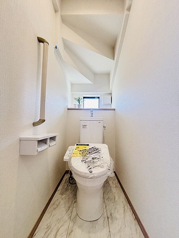 1.2階にそれぞれトレイがございます。朝の混雑時に分散して利用できるほか、ゲスト用としても使い分けることもできます。 