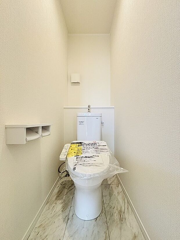 1.2階にそれぞれトレイがございます。朝の混雑時に分散して利用できるほか、ゲスト用としても使い分けることもできます。 