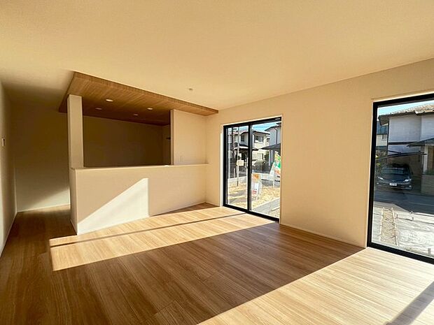 夕食の時間。家族、友人、両親、親戚との会話がより料理を美味しくしてくれる。あっという間に時間が過ぎてしまう居心地の良さは、普段はほっとする空間としてここにあります。