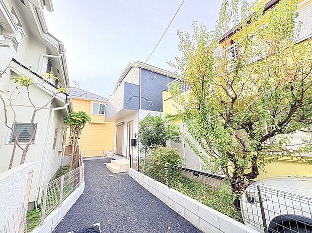 五感で感じる、現地でしかわからない事も沢山ございます。周辺環境なども一緒にご案内いたしますのでお気軽にお問合せください。 