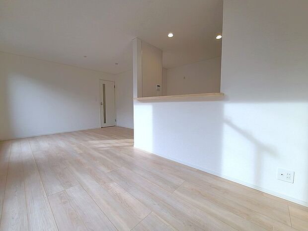 夕食の時間。家族、友人、両親、親戚との会話がより料理を美味しくしてくれる。あっという間に時間が過ぎてしまう居心地の良さは、普段はほっとする空間としてここにあります。