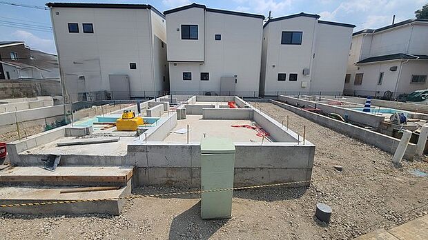 五感で感じる、現地でしかわからない事も沢山ございます。周辺環境なども一緒にご案内いたしますのでお気軽にお問合せください。