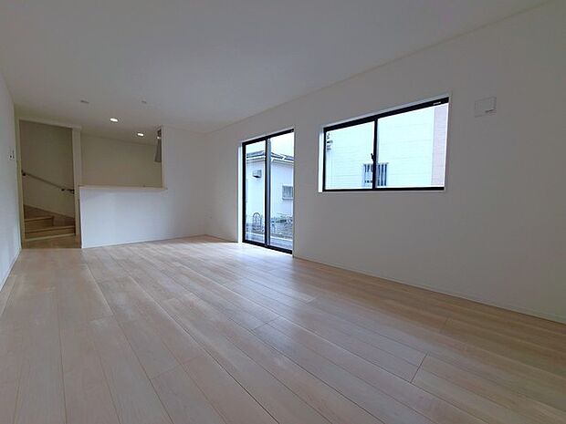 リビングは家具の配置も思いのまま。自由度が高い設計です。