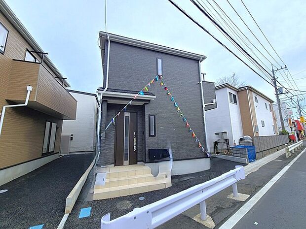 五感で感じる、現地でしかわからない事も沢山ございます。周辺環境なども一緒にご案内いたしますのでお気軽にお問合せください。