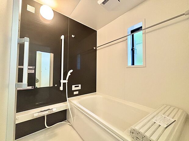 1日の疲れを取るゆとりある浴室です。