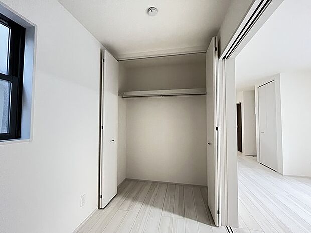 収納豊富な間取りで家の中がスッキリ片付きそうです。 