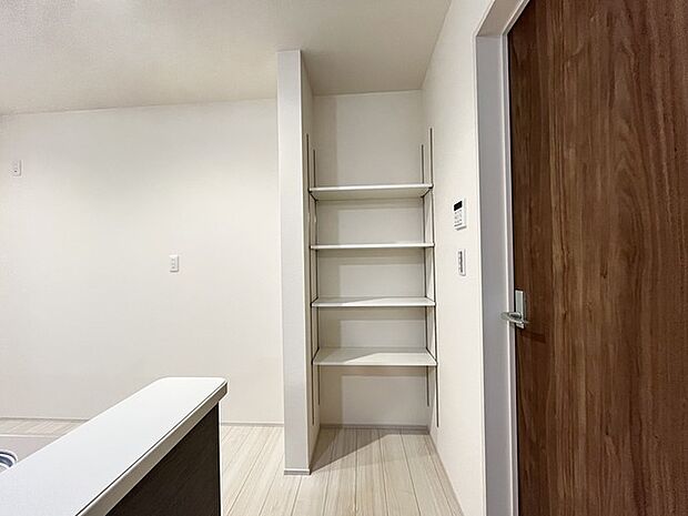 キッチン可動式収納棚