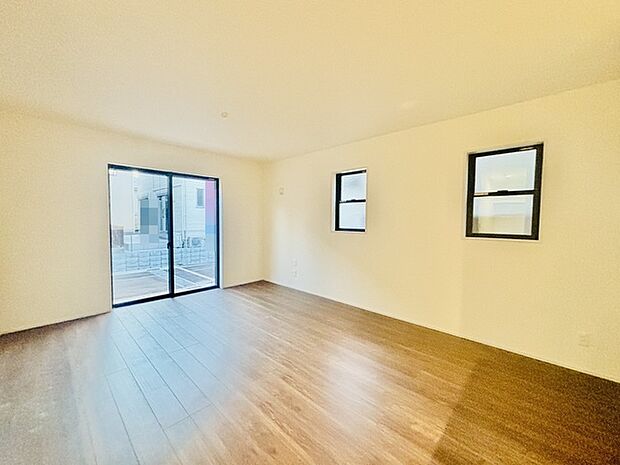 リビングは家具の配置も思いのまま。自由度が高い設計です。