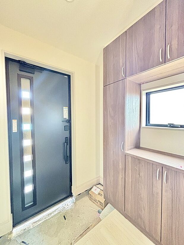 お客様をお迎えする玄関、お家の出入りもスムーズに行えます。