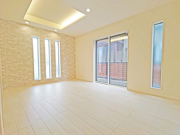 リビングは家具の配置も思いのまま。自由度が高い設計です。