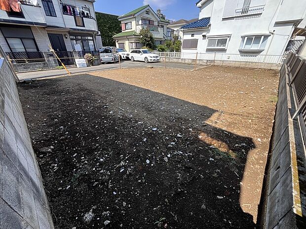 建物完成予定は2025年11月下旬です