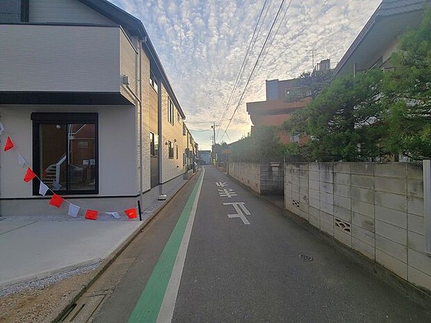 五感で感じる、現地でしかわからない事も沢山ございます。周辺環境なども一緒にご案内いたしますのでお気軽にお問合せください。 