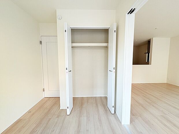 収納豊富な間取りで家の中がスッキリ片付きそうです。