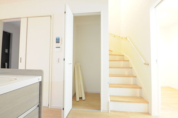 収納豊富な間取りで家の中がスッキリ片付きそうです。