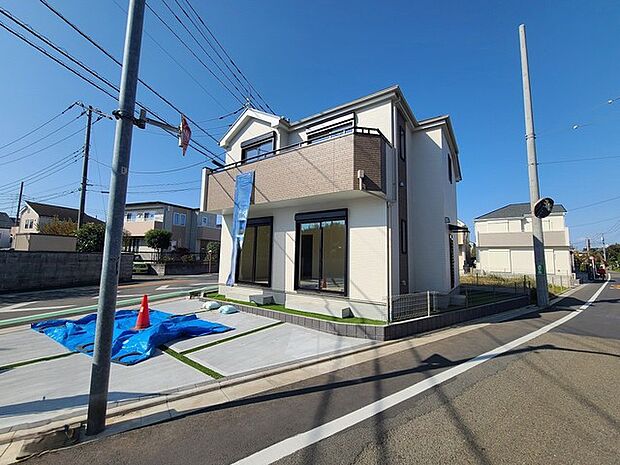 五感で感じる、現地でしかわからない事も沢山ございます。周辺環境なども一緒にご案内いたしますのでお気軽にお問合せください。