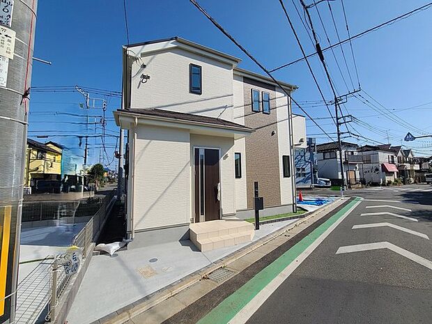 五感で感じる、現地でしかわからない事も沢山ございます。周辺環境なども一緒にご案内いたしますのでお気軽にお問合せください。