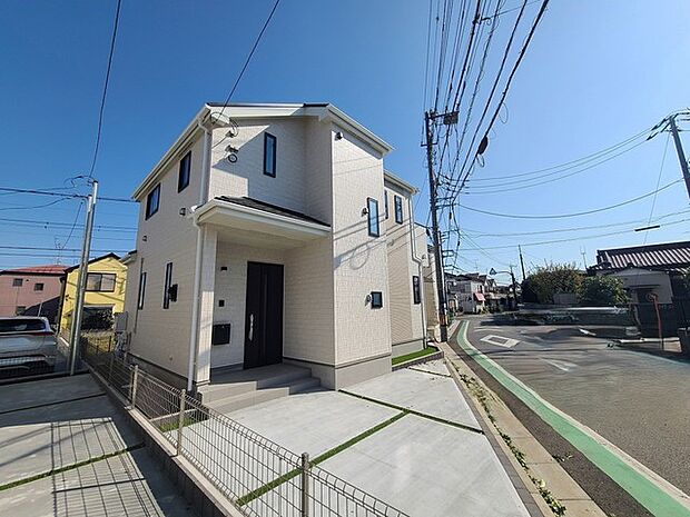 五感で感じる、現地でしかわからない事も沢山ございます。周辺環境なども一緒にご案内いたしますのでお気軽にお問合せください。