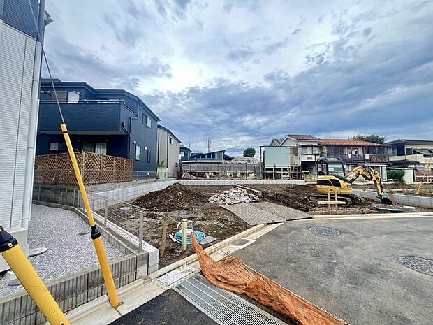 五感で感じる、現地でしかわからない事も沢山ございます。周辺環境なども一緒にご案内いたしますのでお気軽にお問合せください。