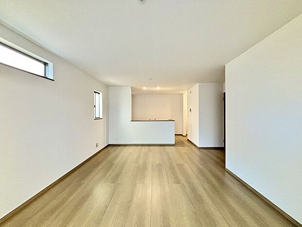 リビングは家具の配置も思いのまま。自由度が高い設計です。