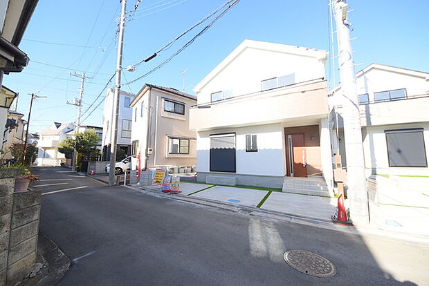 五感で感じる、現地でしかわからない事も沢山ございます。周辺環境なども一緒にご案内いたしますのでお気軽にお問合せください。