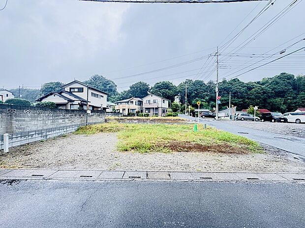 五感で感じる、現地でしかわからない事も沢山ございます。周辺環境なども一緒にご案内いたしますのでお気軽にお問合せください。