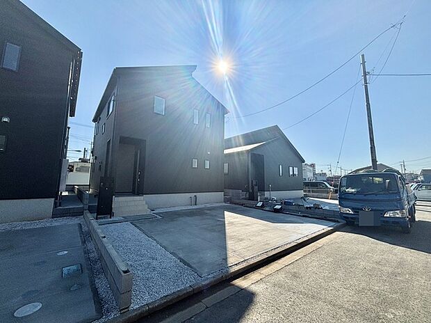 五感で感じる、現地でしかわからない事も沢山ございます。周辺環境なども一緒にご案内いたしますのでお気軽にお問合せください。