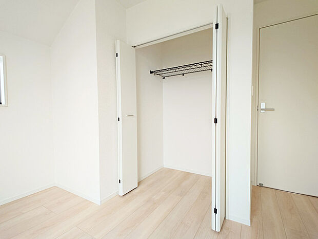 収納豊富な間取りで家の中がスッキリ片付きそうです。 