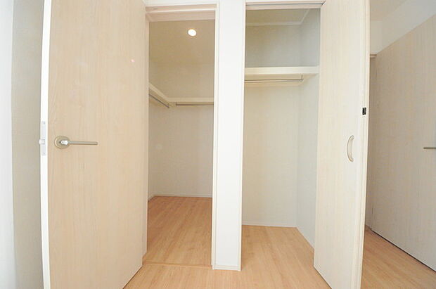 収納豊富な間取りで家の中がスッキリ片付きそうです。