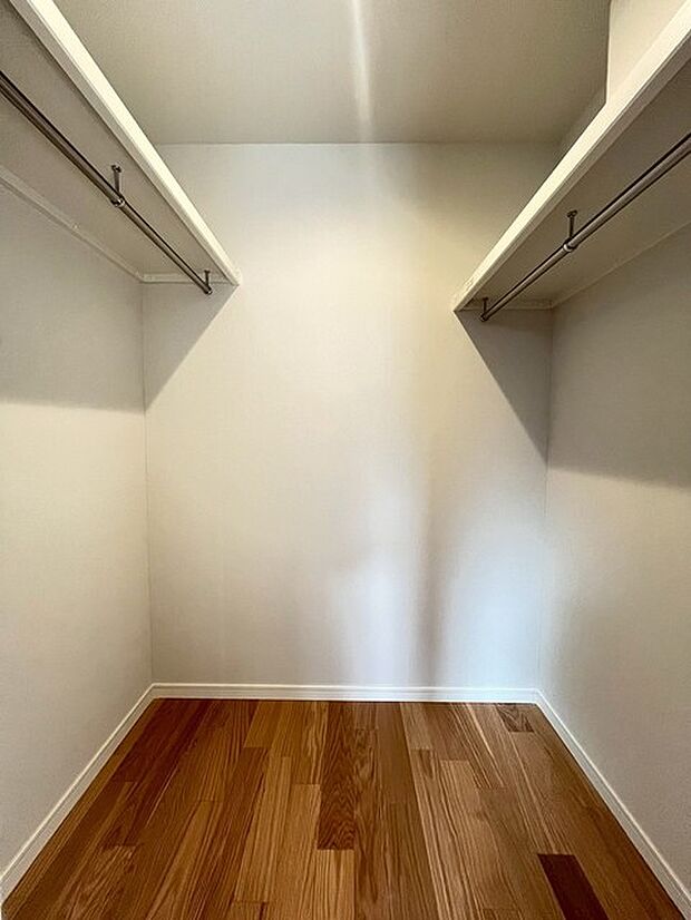 大容量クローゼット付き!家族の成長と共に増える荷物もスッキリ収納。