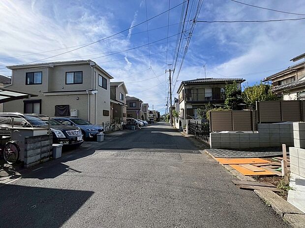 前面道路 公道6メートルの前面道路。(10m)