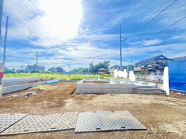 五感で感じる、現地でしかわからない事も沢山ございます。周辺環境なども一緒にご案内いたしますのでお気軽にお問合せください。