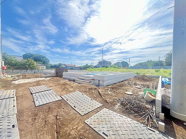 五感で感じる、現地でしかわからない事も沢山ございます。周辺環境なども一緒にご案内いたしますのでお気軽にお問合せください。