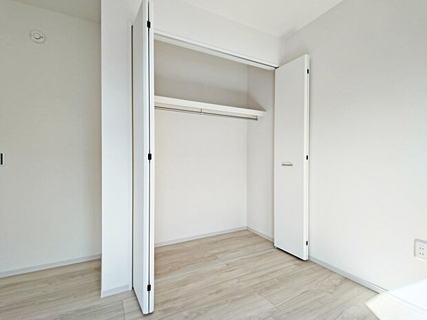 収納豊富な間取りで家の中がスッキリ片付きそうです。 