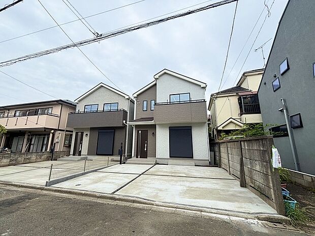 五感で感じる、現地でしかわからない事も沢山ございます。周辺環境なども一緒にご案内いたしますのでお気軽にお問合せください。