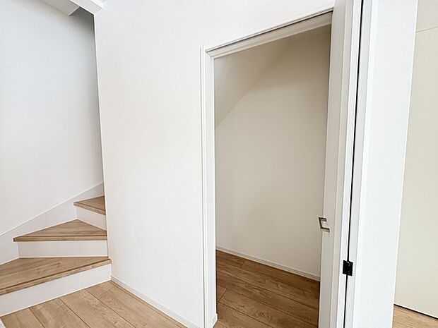 収納豊富な間取りで家の中がスッキリ片付きそうです。