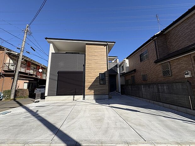 五感で感じる、現地でしかわからない事も沢山ございます。周辺環境なども一緒にご案内いたしますのでお気軽にお問合せください。