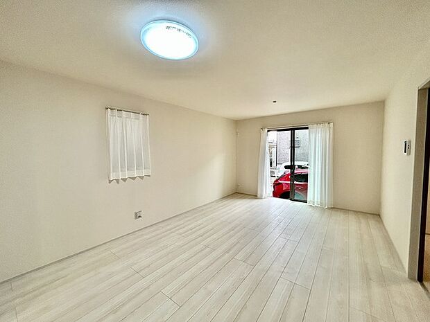 リビングは家具の配置も思いのまま。自由度が高い設計です。