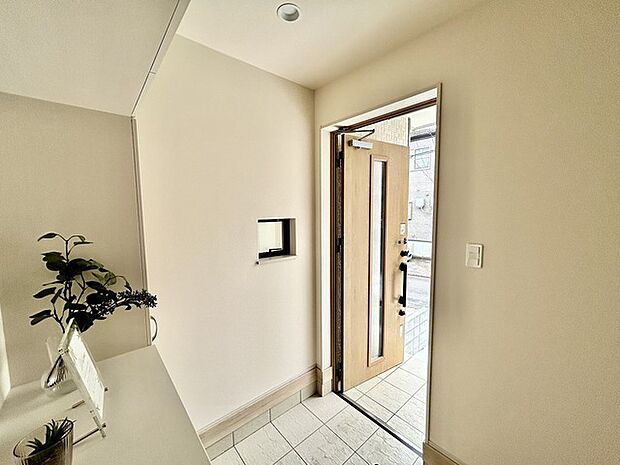 お客様をお迎えする玄関、お家の出入りもスムーズに行えます。