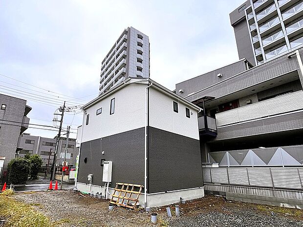 五感で感じる、現地でしかわからない事も沢山ございます。周辺環境なども一緒にご案内いたしますのでお気軽にお問合せください。