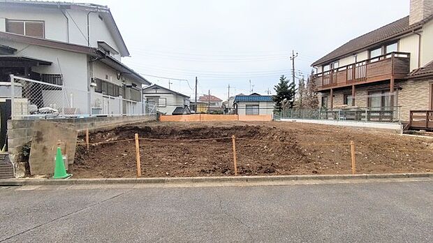 車通りも少なく閑静な住宅街です。