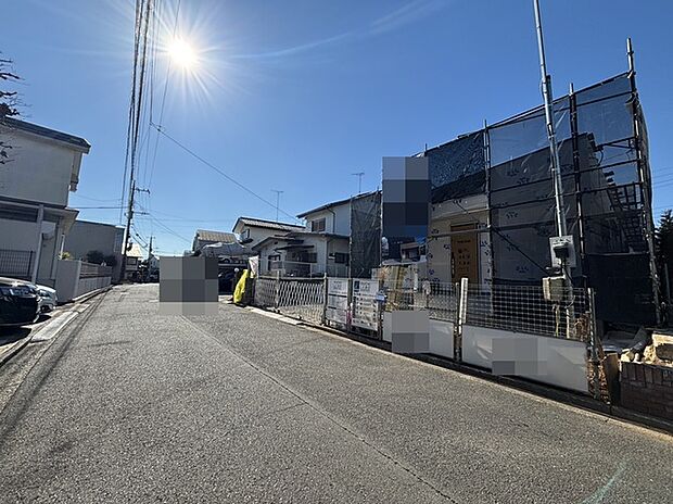 6m幅員の道路に面しておりお車の運転が苦手な方でも安心して出入りいただけます。 