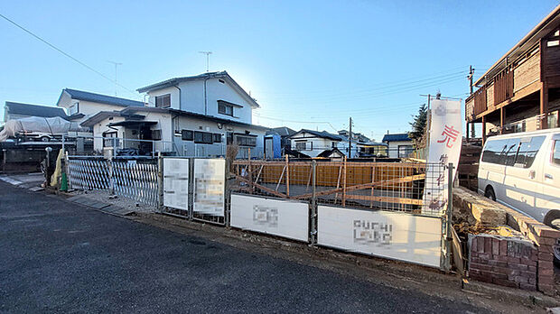 前面道路は約6m